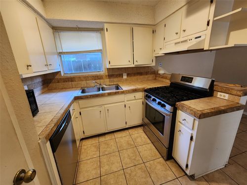 apt-b-608 Genard St, Austin, TX, 78751-1951 | Card Image