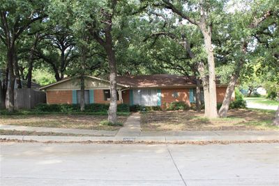 View of ranch-style house | Image 2