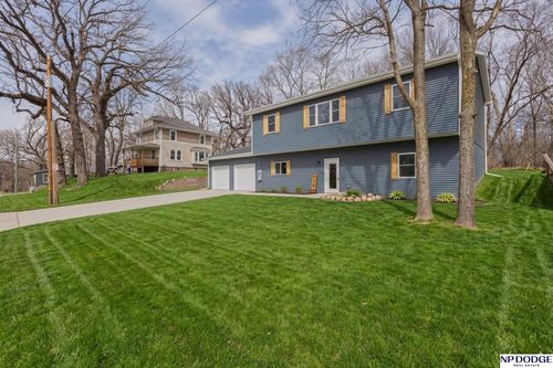 712 Lindberg Drive, Council Bluffs, IA, 51503 | Card Image