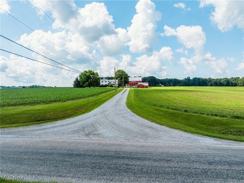 13617 Nussbaum Rd, Dalton, OH, 44618-9265 | Card Image