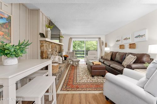 224-260 Roaring Fork Rd, Gatlinburg, TN, 37738-4820 | Card Image