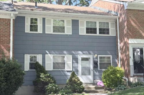 1206 Towne House Vlg, Islandia, NY, 11749-4814 | Card Image