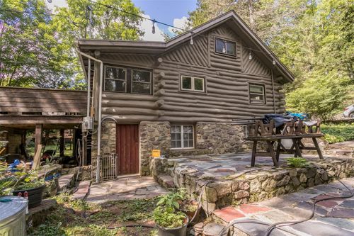 16 Serenity Rd, Greenwood Lake, NY, 10925-4011 | Card Image