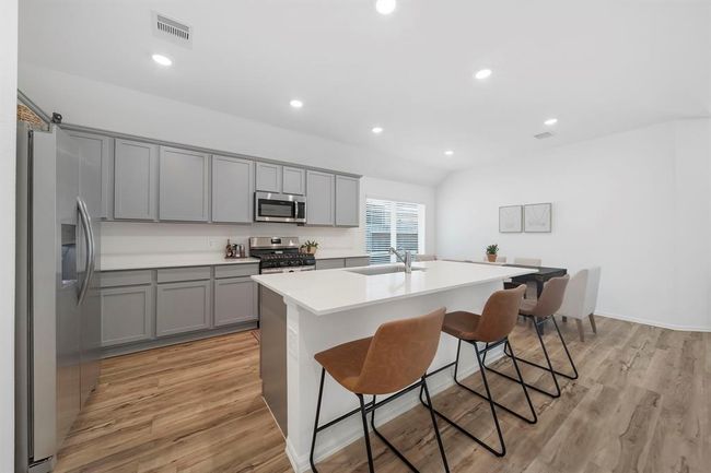 2924 Palominos Way, House other with 4 bedrooms, 2 bathrooms and 2 parking in Conroe TX | Image 12