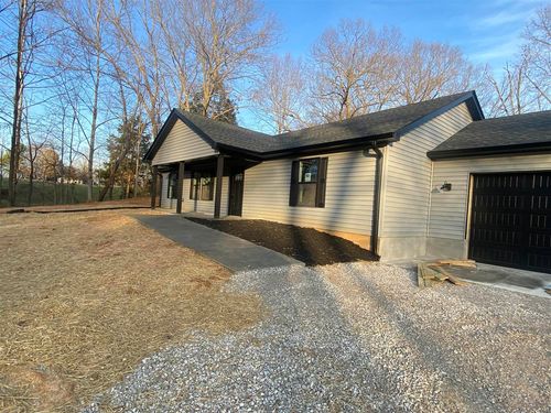 1020 Penns Chapel Rd, Bowling Green, KY, 42101-8624 | Card Image