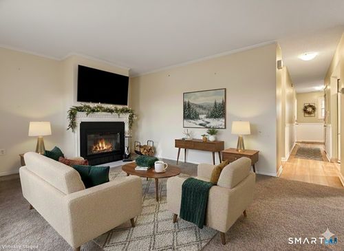 902-902 Misty Meadow Ln, South Windsor, CT, 06074-6916 | Card Image