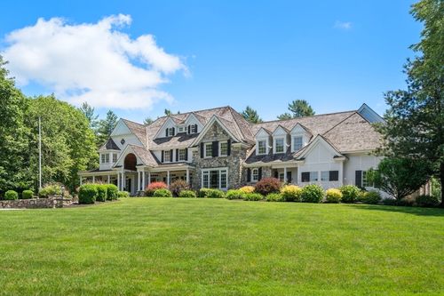 3 Stone Bridge Ln, Milton, MA, 02186-3645 | Card Image