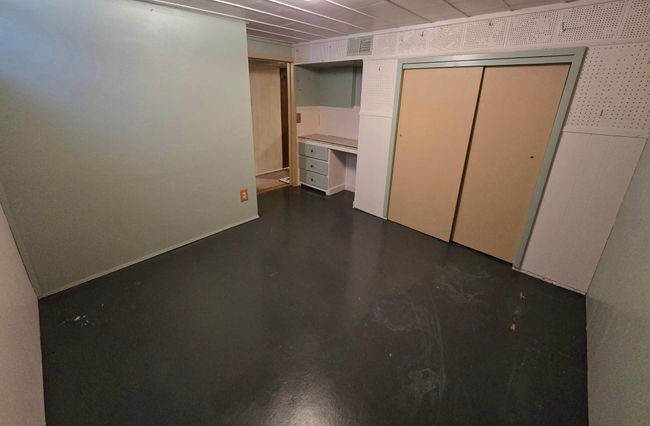 Basement bonus room | Image 27