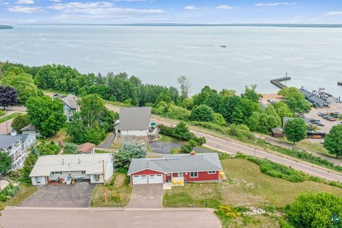 124 N 1st St, Bayfield, WI, 54814-5060 | Card Image