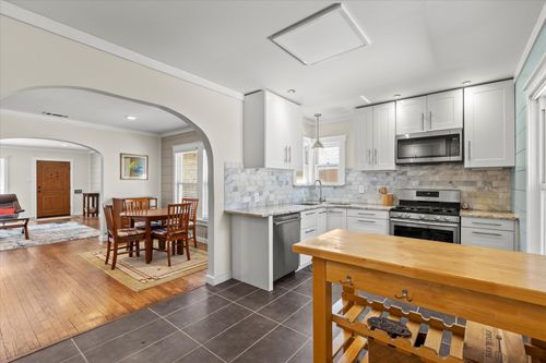 2919 Maple Springs Blvd, Dallas, TX, 75235-8318 | Card Image