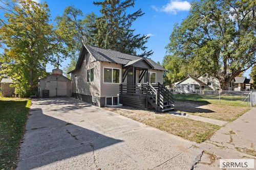 194 Whittier St, Idaho Falls, ID, 83402-2207 | Card Image