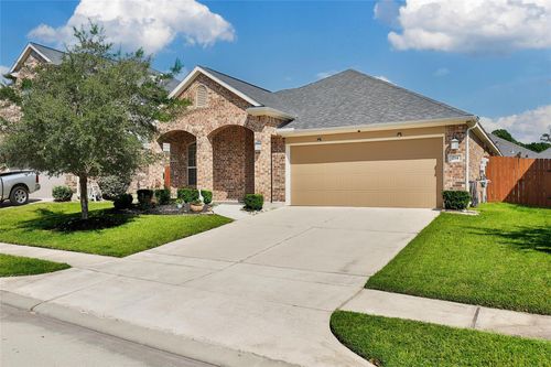 214 Pleasant Hill Way, Conroe, TX, 77304-3114 | Card Image