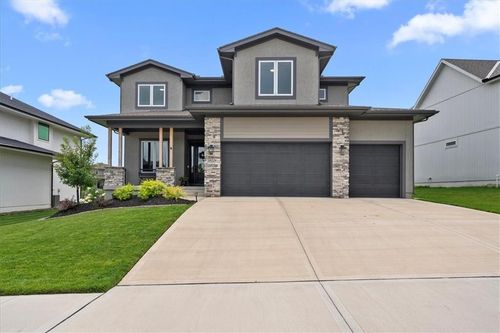 15229 W 171st Pl, Olathe, KS, 66062-7510 | Card Image