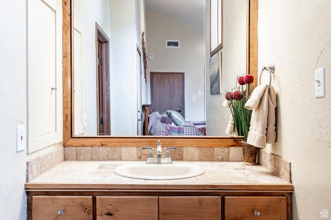 120 - 1433 Crescent Rd, Condo with 2 bedrooms, 3 bathrooms and 1 parking in Park City UT | Image 20