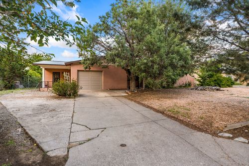 803 Sunset Dr, Espanola, NM, 87532-9649 | Card Image