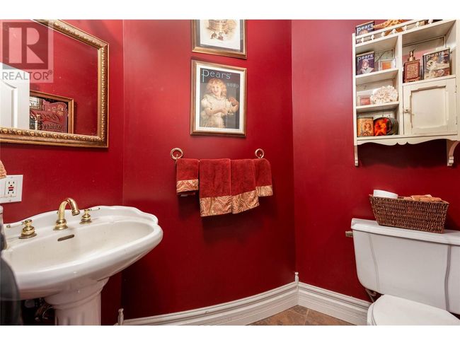 6655 Cosens Bay Rd, House other with 7 bedrooms, 5 bathrooms and 8 parking in Coldstream BC | Image 25
