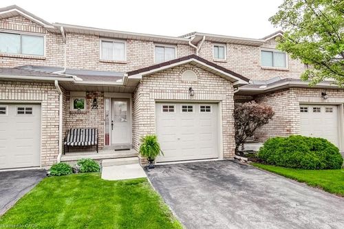 22-391 Stone Church Road E, Hamilton, ON, L9B2H2 | Card Image