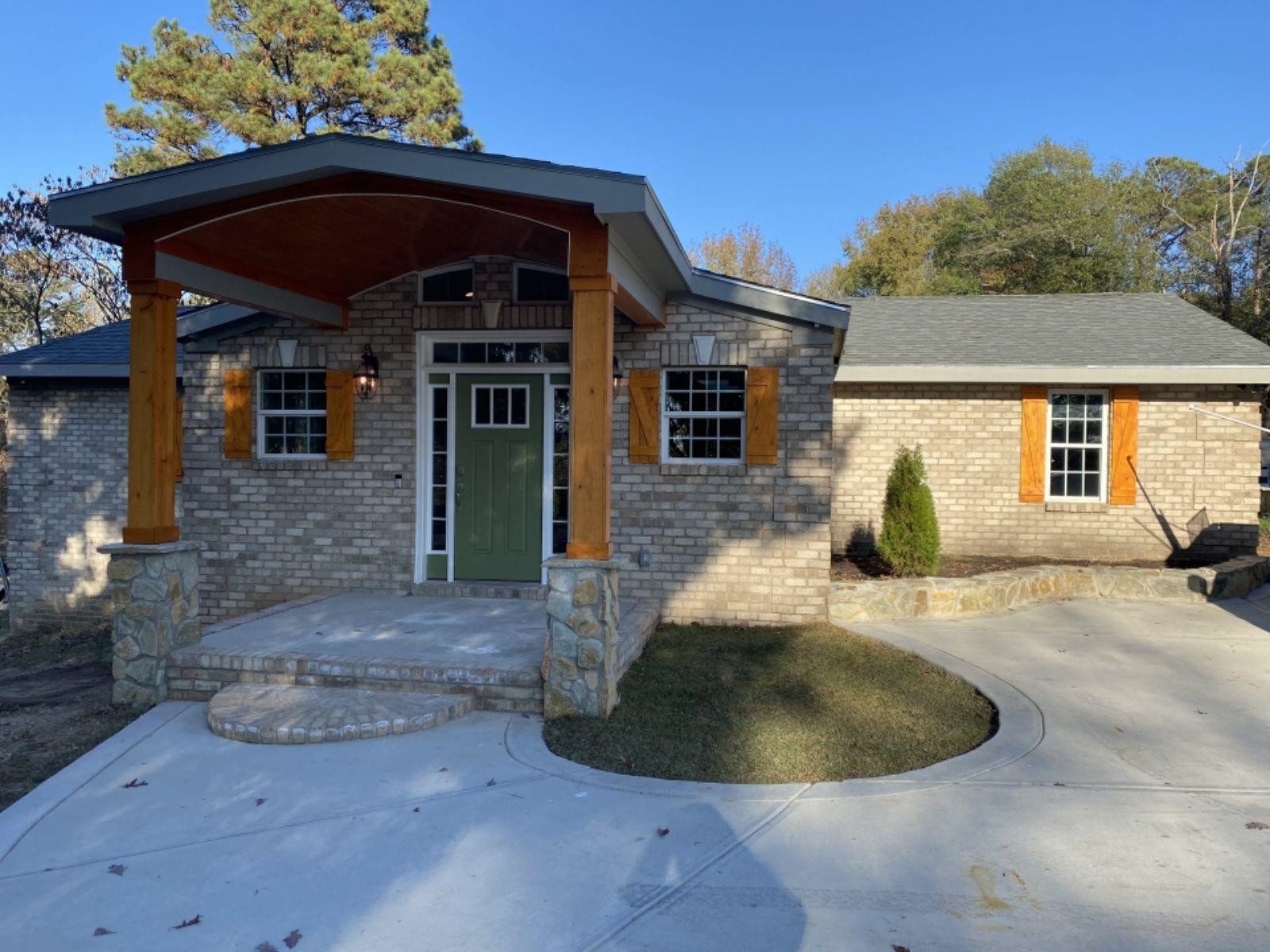 Brookhaven Dr, Sanford, NC 27330
