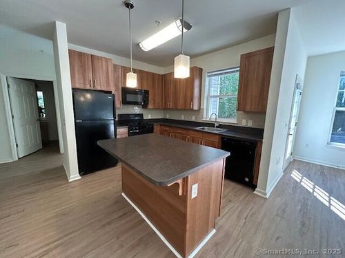 207-10 Norden Pl, Norwalk, CT, 06855-1452 | Card Image
