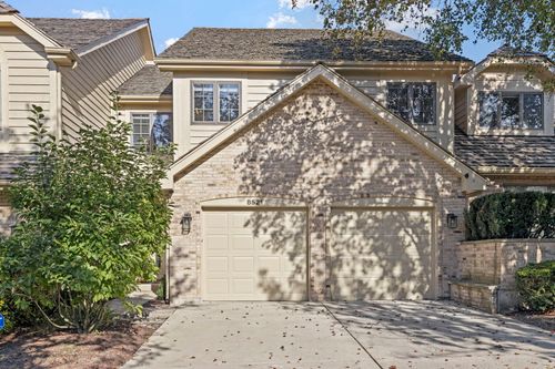 8521 Evergreen Ln, Darien, IL, 60561-8411 | Card Image