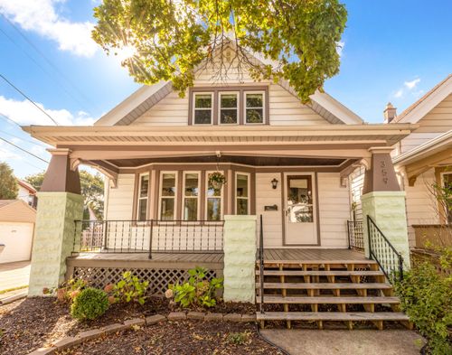 359 E Montana St, Milwaukee, WI, 53207-2017 | Card Image