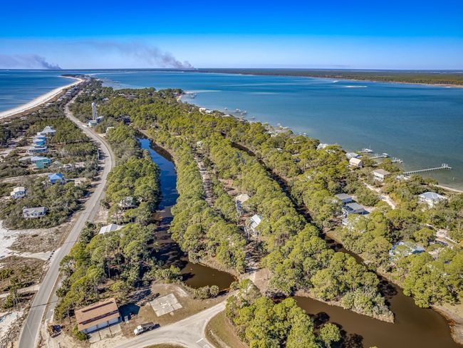 27 Harry Morrison Island Dr, House other with 3 bedrooms, 2 bathrooms and 3 parking in Alligator Point FL | Image 43