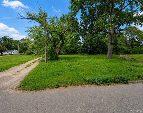 1182 W Juliah Avenue, Mt Morris Township, MI, 48505 | Card Image