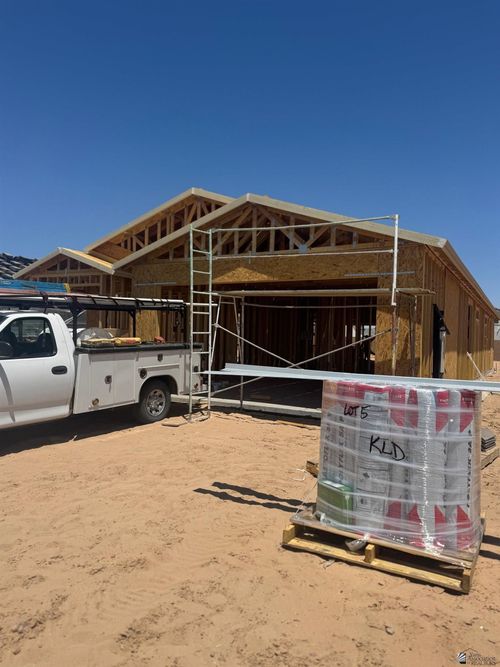 3511 S Santana Dr, Yuma, AZ, 85365-8215 | Card Image