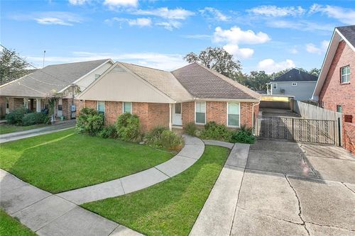 1450 Allen Toussaint Boulevard, New Orleans, LA, 70122 | Card Image