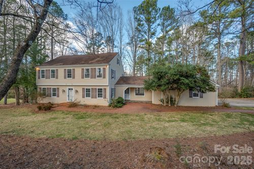 149 Woodbriar St, Forest City, NC, 28043-3336 | Card Image