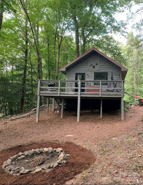 60 Walden Pond Rd, Bryson City, NC, 28713-6868 | Card Image
