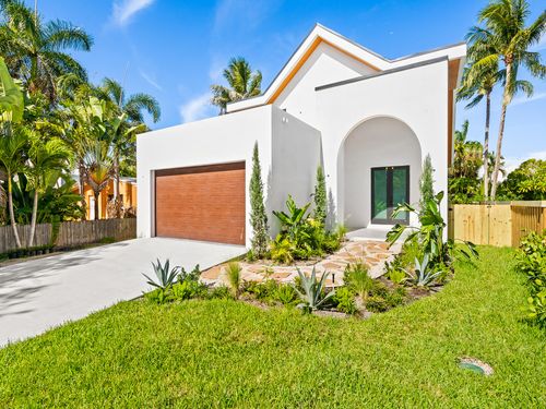 1628 Ne 17th Ave, Fort Lauderdale, FL, 33305-3418 | Card Image