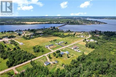 89 Ch Alma, House other with 2 bedrooms, 1 bathrooms and null parking in Pointe Dixon Point NB | Image 2