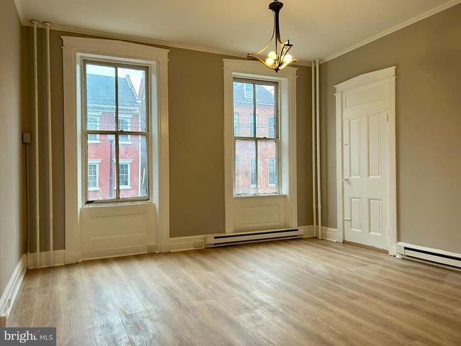 229 E King St, Condo with 2 bedrooms, 1 bathrooms and null parking in LANCASTER PA | Image 4