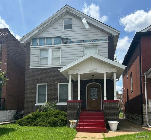 4253 Holly Ave, Saint Louis, MO, 63115-3004 | Card Image