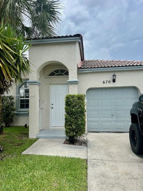 670 Nw 154th Ave, Pembroke Pines, FL, 33028-1843 | Card Image