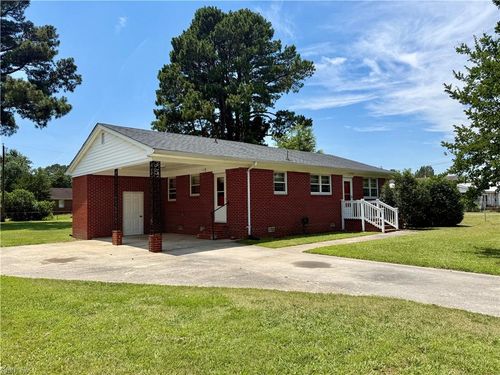 1813 Fearing Ave, Elizabeth City, NC, 27909-3142 | Card Image
