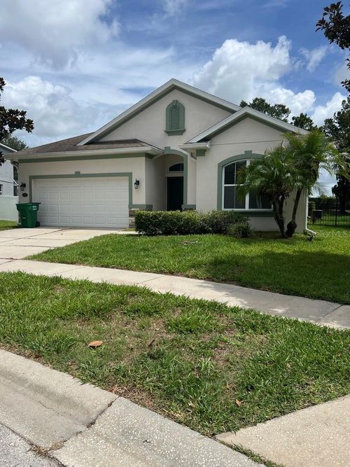 7926 Stoney Hill Dr, WESLEY CHAPEL, FL, 33545-7056 | Card Image