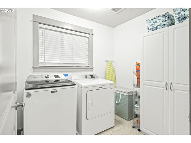16459 Se Siri Loop, House other with 3 bedrooms, 3 bathrooms and 2 parking in Damascus OR | Image 42