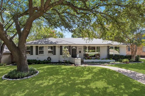 9910 Lanshire Dr, Dallas, TX, 75238-3433 | Card Image