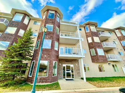 210 - 10212 101 St, Condo with 2 bedrooms, 2 bathrooms and 1 parking in Lac La Biche AB | Image 1