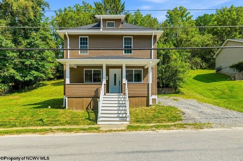 227 Diamond St, Elkins, WV, 26241-3708 | Card Image