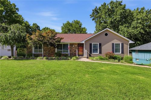 2412 Sw Paris Dr, Blue Springs, MO, 64015-3443 | Card Image
