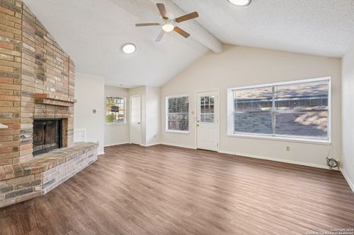 11322 Potter Vly, San Antonio, TX, 78245-2521 | Card Image