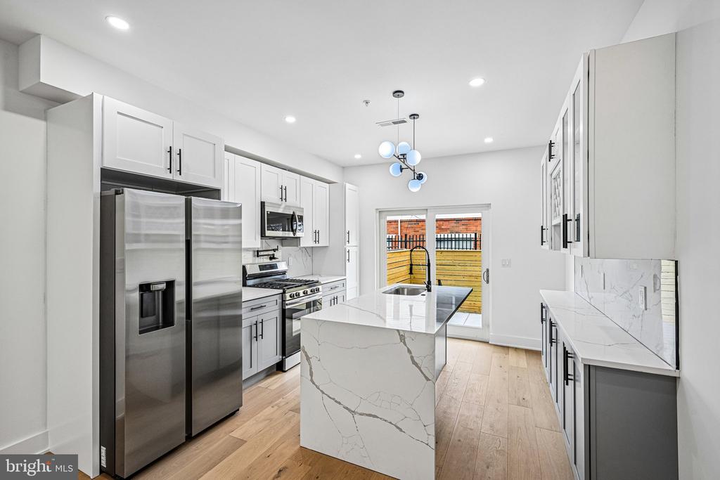 Residential in PHILADELPHIA 3