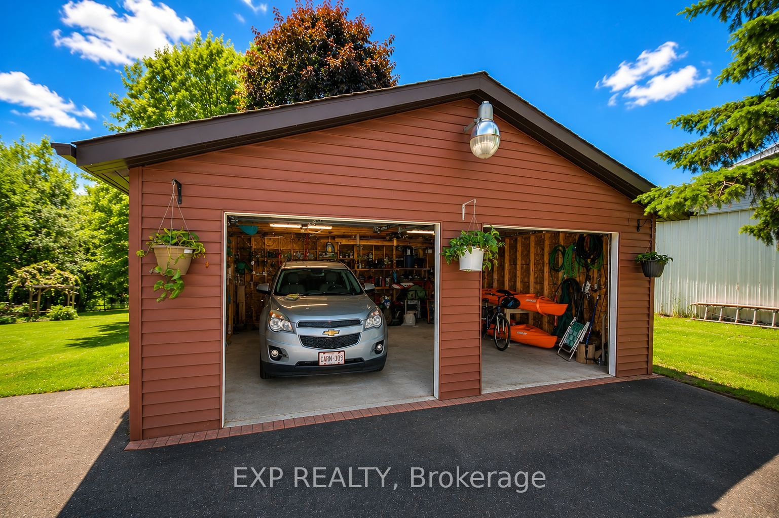 Residential in Manotick - Kars - Rideau Twp and Area 3