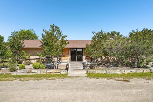 108 Aqua Vista Dr, Kerrville, TX, 78028-8865 | Card Image