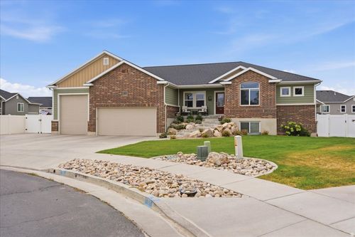 2611 W 1850 S, West Haven, UT, 84401-5114 | Card Image