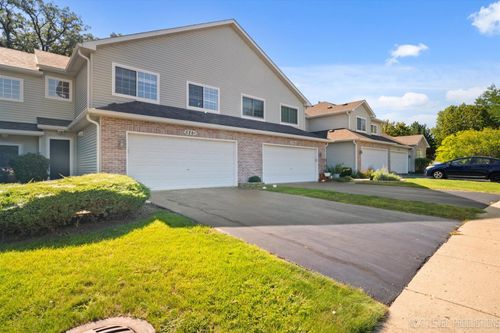 c-526 Mallard Ln, Sugar Grove, IL, 60554-9339 | Card Image