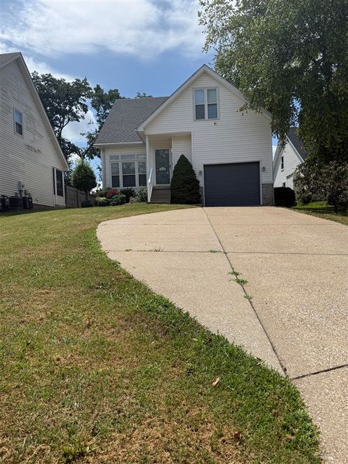 2803 Harvest Ln, Bowling Green, KY, 42104-6318 | Card Image